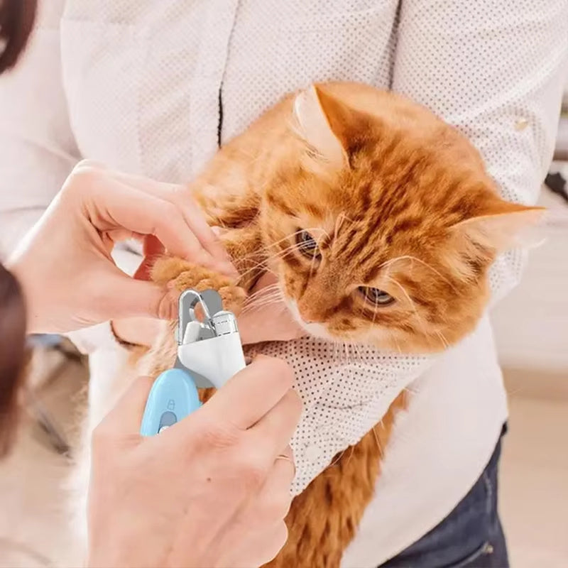 Pet Nail Trimmer with LED – No More Guesswork!